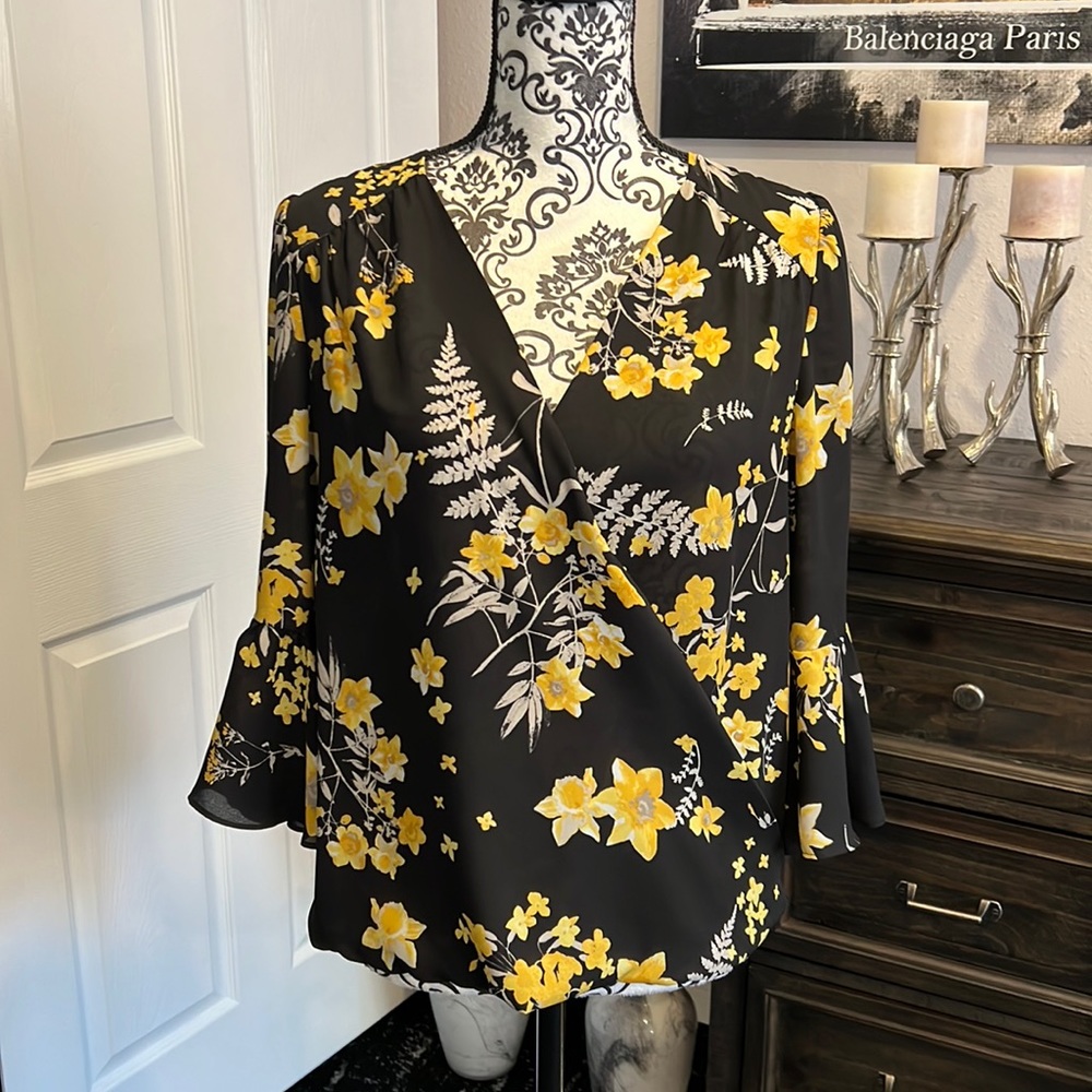 Ruffle Sleeve Floral Blouse